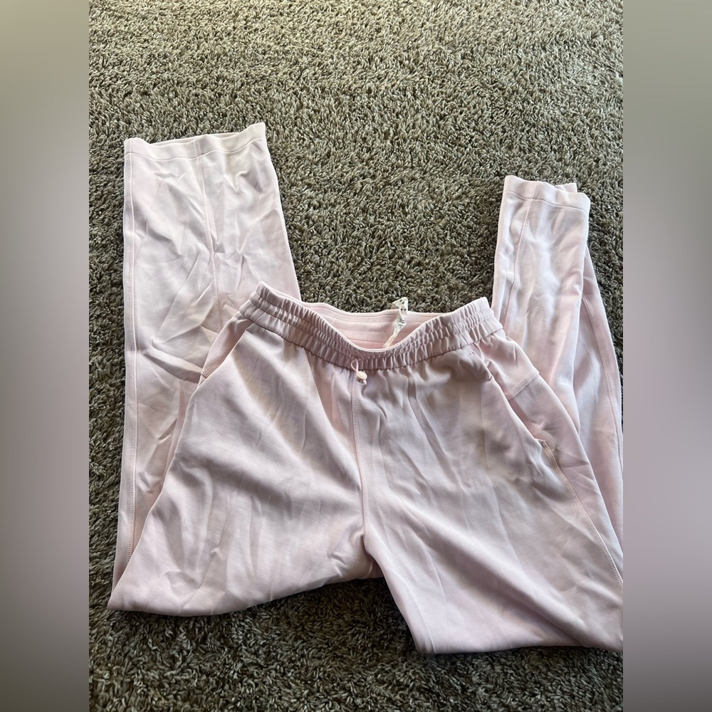 Lululemon soft stream pants - Picture 2 of 2